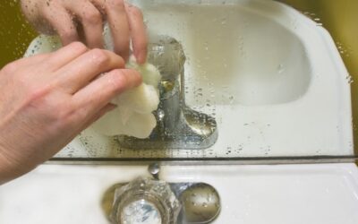 Jak usunąć rdzę z baterii łazienkowej bez uszkodzenia powierzchni?