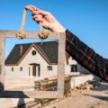 Ile się buduje dom i co może wpłynąć na czas realizacji?