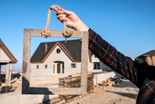 Ile się buduje dom i co może wpłynąć na czas realizacji?
