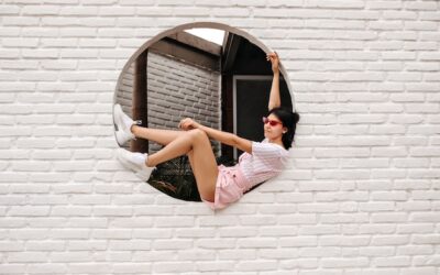 Jak odkryć cegłę w mieszkaniu i nie uszkodzić ścian?