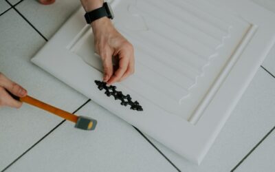 Jak odtłuścić płytki bez użycia silnych środków chemicznych?