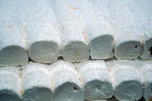 Jaki gruby styropian na fundament wybrać, by dobrze ocieplić dom?