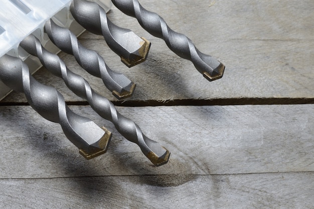 Jakie wiertło do stali hartowanej sprawdzi się podczas domowych prac?