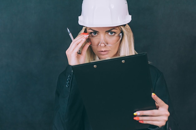 Wpisy do dziennika budowy jak często należy je sporządzać?